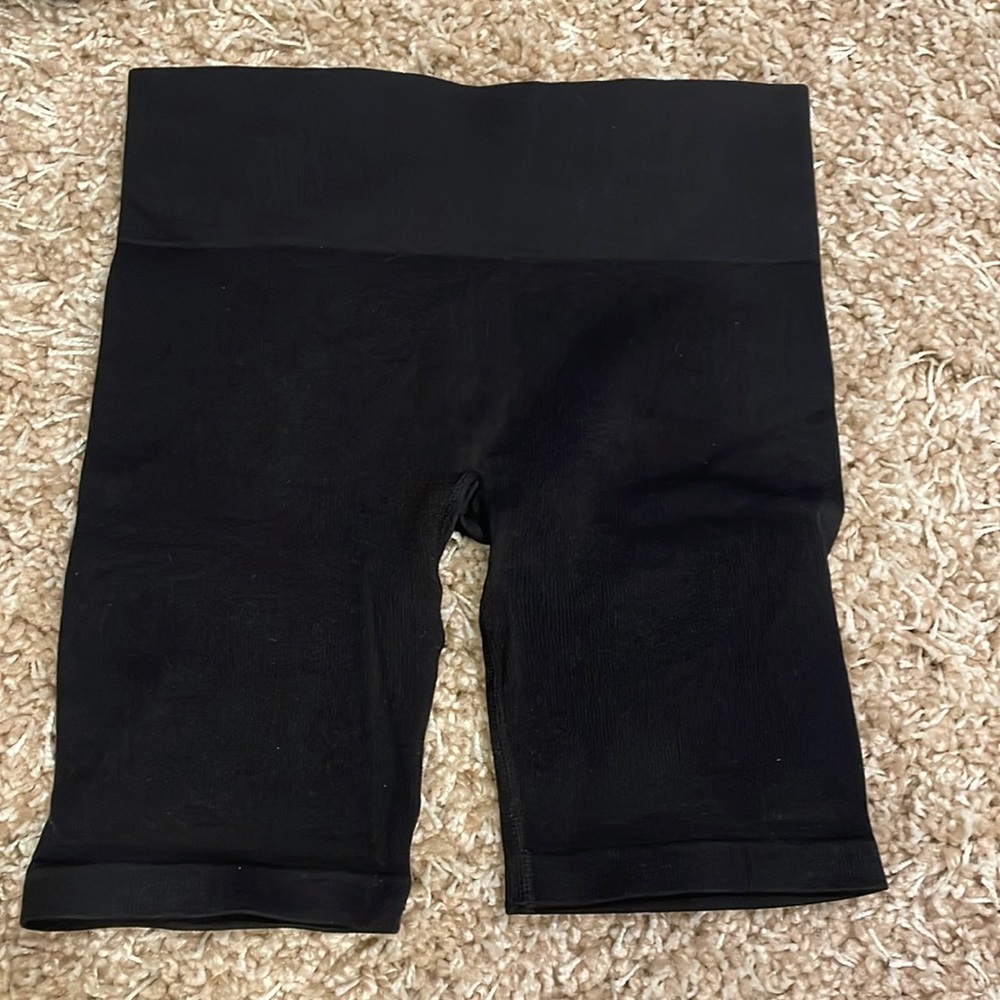 Ribbed biker short